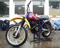 SUZUKI DR 400