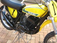 Suzuki RN 400 