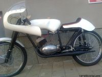 ČZ 125 