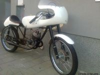 ČZ 125 