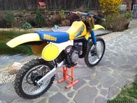 Suzuki RM 465