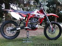 VM MX 450 F 2011