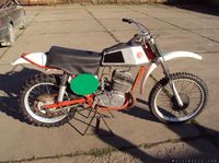 CZ 250/1974
